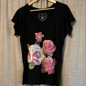 Black and Pink Fitted Graphic Tee with Short Sleeves